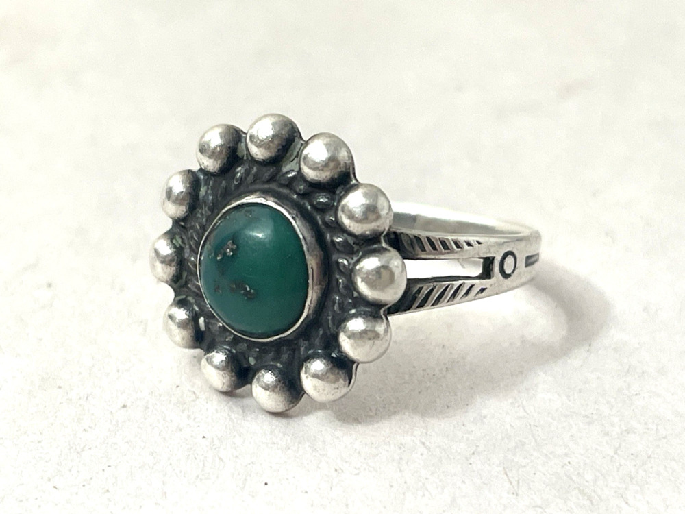 Vintage Native American Sterling Silver Turquoise Ring Beaded Halo